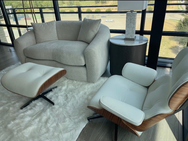 Habitas Rental cozy accent chairs